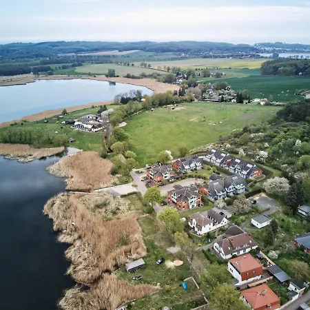 Ferienwohnung Mit Seeblick Im Haus Wizlaw * ゼリン