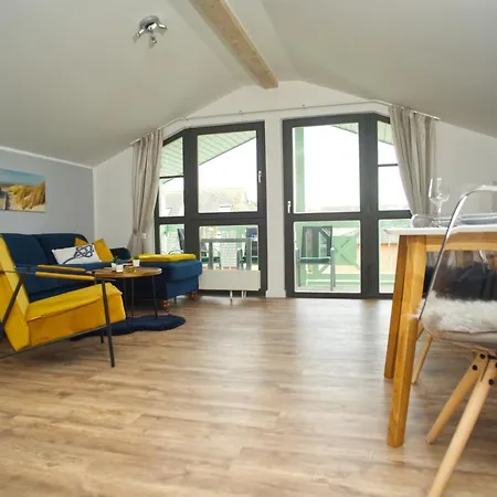 アパート Ferienwohnung Mit Seeblick Im Haus Wizlaw ゼリン