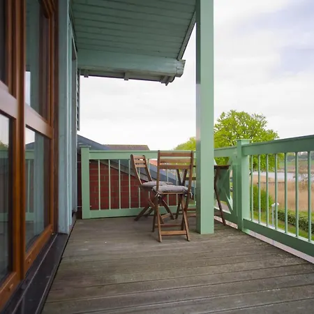 アパート Ferienwohnung Mit Seeblick Im Haus Wizlaw ゼリン