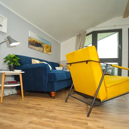 Ferienwohnung Mit Seeblick Im Haus Wizlaw ゼリン