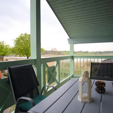 Ferienwohnung Mit Seeblick Im Haus Wizlaw ゼリン