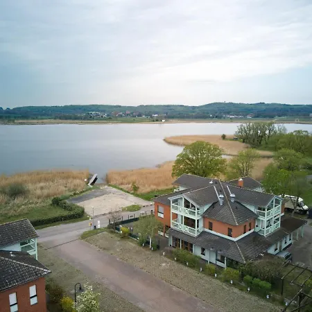 アパート Ferienwohnung Mit Seeblick Im Haus Wizlaw