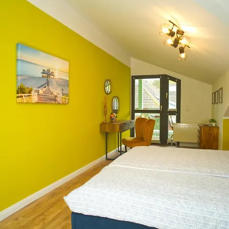 Ferienwohnung Mit Seeblick Im Haus Wizlaw アパート